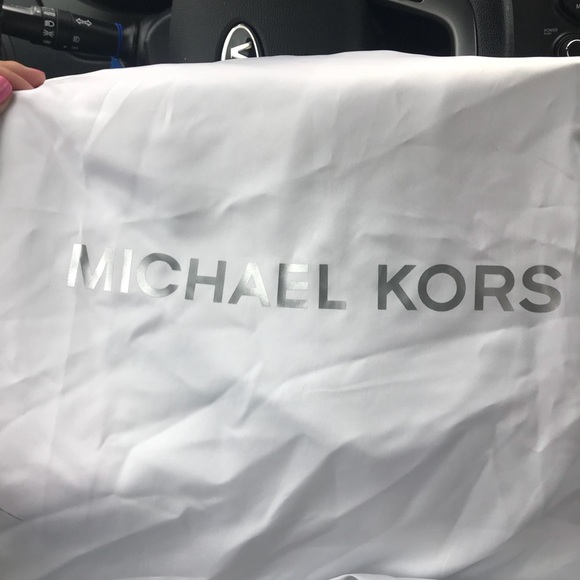 Michale kors Tote - Picture 5 of 5